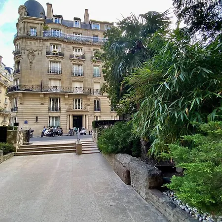 Studette Pour 2 Personnes Sur Jardin, *